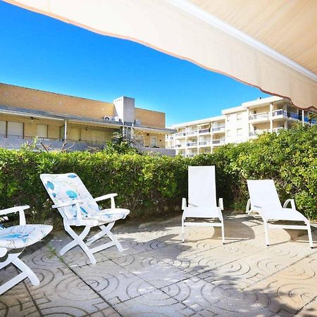 Golf A Bjos 9 Only Families Cambrils Exterior foto