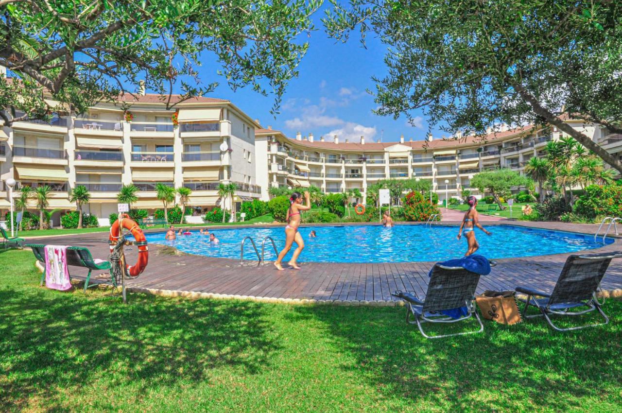 Golf A Bjos 9 Only Families Cambrils Exterior foto