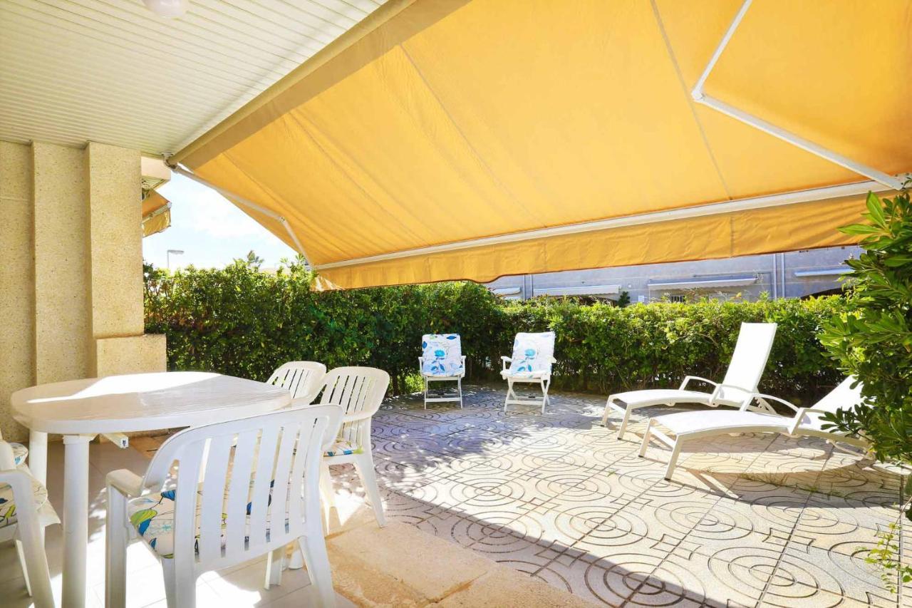 Golf A Bjos 9 Only Families Cambrils Exterior foto